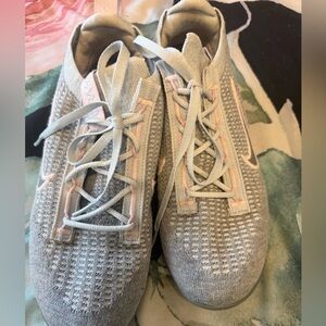 Nike Vapormax Light Gray and Pink Knit Sneakers